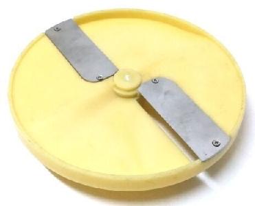 Yemek fabrikaları ve oteller için üretilen, her marka makinaya uyumlu profesyonel sebze doğrama bıçakları. İnce dilimleme, rendeleme ve parçalama işlemleriniz için en kaliteli çelikten imal edilmiş bıçak modelleri, teknik servis desteği ve hızlı kargo ile burada.