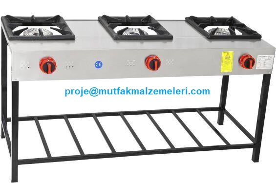 Restoran ve yemekhaneler için 3 adet güçlü brülörü bulunan doğalgazlı ve tüplü 3 yanışlı lokanta ocağı satışı. Profesyonel imalat ürünü olan bu emniyetli sanayi tipi ocağı hemen sepete ekleyerek kargo avantajıyla satın alabilirsiniz.