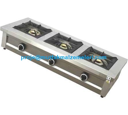 Restoran,lokanta,yemekhane,aşevi mutfaklarında tercih edilen bu 3lü ocak son derece sağlam ve kullanışlıdır.Üzerinde bulunan 3 gözü sayesinde aynı anda 3 çeşit yemeği pişirebilirsiniz - 3lü ocak satış proje@mutfakmalzemeleri.com
