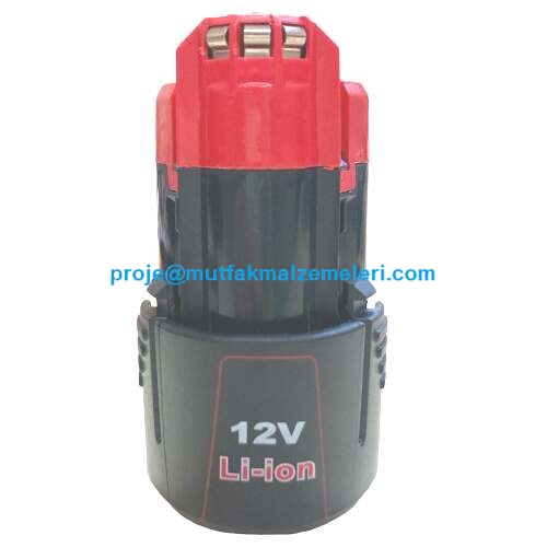 Şarj tutmayan, şişen veya kapasitesi düşen piller için garantili hücre değişimi (re-pack) hizmeti. Özellikle ekonomik değeri yüksek bataryalarda, dış kasayı bozmadan yapılan hücre yenileme işlemiyle cihazınızı ilk günkü performansına kavuşturuyoruz.