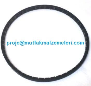 Bantlı Mantı Açma Makinası Kayışı:Bantlı hamur açma makinası lastikleri kollu yufka açma makinesi kayışları pide lahmacun açma makinası merdaneleri pizza lavaş açma makinesi parçalarından bu siyah lastik orijinal Yazıcılar BH35E bantlı mantı hamuru açma