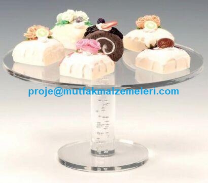 İmalatçısından en kaliteli pasta sunum standı modellerinin en uygun toptan satış listesi fiyatlarıyla satıcısı telefonu 0212 2370749 Ayrıca kampanyalı fiyatı;Pasta Sunum Standı ZCP720