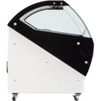 Frenli tekerlekleri sayesinde kolayca yer değiştirebilen, kolay sökülüp takılan dondurma kaseleriyle hijyenik temizlik imkanı sunan ANKA serisi reyon.