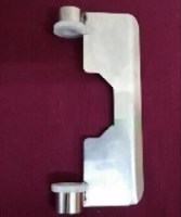 Bakır Sahlep Semaveri Karıştırma Paleti - 7,5 Litre uyumlu, paslanmaz çelikten üretilmiştir. Redüktörlü motor miline uygun, gıdaya zarar vermeyen polietilen bağlantı noktalı orijinal sahlep karıştırıcı yedek parçası. Dayanıklı ve hijyenik tasarım. Tamir,