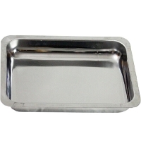 30x45 cm ebatlarında, 6 cm sığ derinlikli, parlak yüzeyli paslanmaz çelik benmari gastronom küveti. Pürüzsüz kenar yapısı ve ısı iletkenliği yüksek profesyonel mutfak ekipmanı, yemek sunum ve servis kabı.