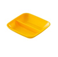 GS-01 İki Bölmeli Mini Sosluk: 8x8 cm ölçülerinde, sarı renkli, profesyonel mutfak tipi küçük sos kabı. Hardal, mayonez ve özel karışımlar için iki ayrı haznesi bulunan dayanıklı servis ekipmanı. #Sosluk #Sunum #KafeMalzemeleri #GS01 #SosServisi #Reçelli