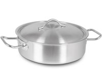 2 litrelik kapasiteye sahip şık ve dayanıklı silindirik tencere. Mutfakta uzun ömürlü kullanım ve eşit ısı dağılımı sağlar.