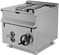 120 Litre kapasiteli, paslanmaz çelik gövdeli elektrikli devrilir tava. Manuel kaldırma mekanizması, karşı ağırlıklı kapak ve 12 kW ısıtma gücüne sahip endüstriyel yemek pişirme ekipmanı. #devrilirtava #topluyemek #endüstriyelmutfak #mutfakekipmanı