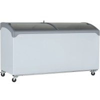 UGR-UDD 500 SCEBN R24 dondurulmuş gıda muhafaza dolabı. 157 cm genişlik, 352 L net hacim ve -18/-23 °C soğutma aralığı ile profesyonel çözüm. Sürme camlı tasarımıyla dondurma ve paketli ürünler için mükemmel sergileme alanı sunar. Güçlü tekerlekli yapı.
