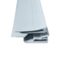 Endüstriyel mutfak soğutucuları için vidalı sistem buzdolabı kapı contası. 2.5 metrelik düz boylar halinde paketlenmiş, montaja hazır, yüksek kaliteli PVC malzemeden üretilmiş sızdırmazlık fitili görseli.