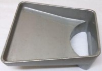 Empero Sebze Doğrama Robotu Sebze Verme Kapağı:Endüstriyel Sebze İşleme Makinası Yedek Parçası Empero sebze dilimleme robotu parçalarından bu gaga şeklindeki alüminyum döküm kapak Empero sebze doğrama robotuna sebzelerin verildiği hazne şeklindeki sebze