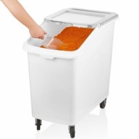 Erzak arabası polipropilen (pp) malzemeden imal edilmiş olup tekerlekleri sayesinde kolay hareket imkanı sağlar.Erzak arabası kapaklı olup son derece hijyenik ve kullanışlıdır