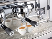 Kullananların tavsiyesi la cimbali espresso kahve makinası modellerinin en uygun satış fiyatlarıyla la cimbali espresso kahve makinası özel fiyat listesi la cimbali espresso kahve makinası teknik şartnamesi telefon 0212 2370749