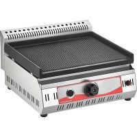 21 kg ağırlığındaki paslanmaz gövdeli döküm ızgara, 0,30kg/h düşük tüketimiyle ekonomiktir. Hem LPG hem de doğalgaz seçeneği sunan bu cihaz, çift taraflı hareketli döküm plakası sayesinde mutfakta maksimum esneklik ve yüksek pişirme performansı sağlar.