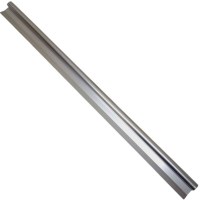 Tamircisinden 45 cm uzunluğunda alüminyum hamur açma makinesi merdane sıyırıcı bıçak. Kesik çaplı mil uyumlu, profesyonel pizza ve lahmacun hamur açma makineleri için merdaneye saran hamurları temizlemek için yedek parça. Tamir bakım onarım servisi için