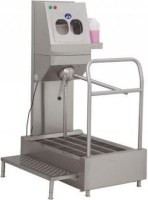 Hijyen turnikesini fabrika giriş sanitasyon hattı tavuk-et işleme tesisi hijyen turnikesi mezbaha girişi hijyen ekipmanı gıda tesisi girişlerinde hijyen turnikesi olarak kullanılmaktadır