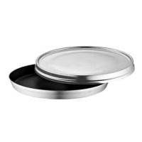 Profesyonel mutfak standartlarında, alüminyumdan özenle imal edilen kapaklı pizza tavası; yapışmaz yüzeyi sayesinde hamur işlerinde kusursuz sonuç verir. Kapaklı olması ısıyı hapsederken, pişen ürünün kontrolünü kolaylaştırarak kullanıcıya konfor sağlar.