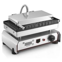 Paslanmaz çelik gövdeye sahip, çiftli kare model pişirme yüzeyli profesyonel waffle makinesi. Hassas pişirme için dijital zamanlayıcısı, yanmaz yapışmaz teflon döküm plakası ve ergonomik kulbu bulunan, 1500W gücünde endüstriyel mutfak tipi waffle ocağı.