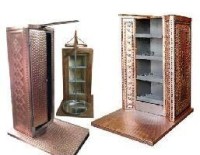 El işçiliği bakır kaplamalı, profesyonel döner ocağı. Demir karkaslı dayanıklı gövde, yüksek ısıya dirençli döküm kömür ızgaraları ve dekoratif tasarımıyla dönerci ve kebapçılar için ideal pişirme ünitesi.