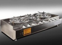 95x45x20 cm boyutlarında, paslanmaz gövde ve emniyet ventilli gaz valfleri. Küçük gözde 12 cm, büyük gözde 32 cm'ye kadar tepsi pişirme imkanı. Profesyonel mutfaklar için GAZMER onaylı güvenli ekipman.