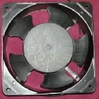 İmalatçısından limonata şerbet buz makinesi meyve suyu soğutucusu fan motorları modelleri siyah kare şişe kola ayran meşrubat soğutma buzdolabı fan motoru fabrikası fiyatı üreticisinden toptan kıyma makinası fan motoru parçası satış fiyatları listesi fan