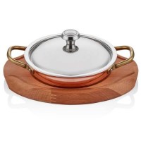 22 cm çapında, 2 mm kalınlığında, ahşap nihaleli ve paslanmaz çelik kapaklı 3 katmanlı profesyonel bakır yumurta sahanı seti.