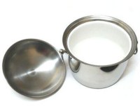 OZB-6301 Paslanmaz Rakı Buzu Kovası: Krom çelikten imal edilen 12x9 cm boyutlarında ekonomik ve şık tasarım. Paslanmaya dayanıklı yapısıyla restoran ve ev sofraları için ideal, uzun ömürlü ve kolay temizlenebilir buz kovası çözümü