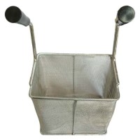 Endüstriyel makarna haşlama tencerelerinin içindeki makarna süzme sepetinin tek olarak satıldığı bu paslanmaz krom çelik ürün makarna haşlama tenceresi sepetinin imalatı 13x20x22 cm ölçüsünde yapılmıştır - Makarna haşlama sepeti 0212 2974432