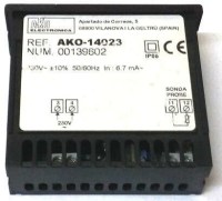 Pastane Buzdolabı Dijitali AKO-14023:Pastane buzdolap dijitalleri dijital termostatlı pasta reyonu buzdolaplarının termometreleri teşhir tipi camlı pastane buzdolabı dijitallerinden Ako markalı 14023 modeli pastane buzdolabı dijitali tek problu olup fiya