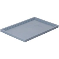 Depolama ve taşıma için plastik kasa kapağı TKN6402. KNK serisi 40x60 cm kasalara uyumlu bu YYPE hammaddeli kapak, içeriğinizi toz, kir ve dış etkenlerden korur. Dayanıklı, hafif ve UV katkılı yapısıyla güvenli bir çözüm sunar. Lojistik kasası kapağı çam