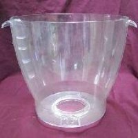 17 litre kapasiteli Remta şerbetlik akvaryumu, yüksek kaliteli polikarbon malzemeden üretilmiştir. Kırılmaya karşı ekstra dirençli yapısı ve kolay temizlenebilir yüzeyi ile profesyonel mutfakların vazgeçilmezidir. ST15 modellerine tam uyum sağlar.Şerbet 