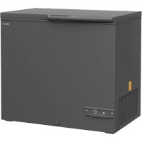 Kasaplardan marketlere, ev mutfaklarından küçük kafelere kadar her alanda maksimum verimlilik. 98,4 cm genişliğiyle dar alanlara sığan bu derin dondurucu, her türlü gıdayı düzenli depolamanız için 1 adet standart sepet ile birlikte gelir.