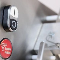 Şengün Hamur Açma Makinesi Parçaları:Şengün SM-30 SM-40 hamur açma makinesi dişlisi Şengün pide hamuru açma makinesi parçası Şengün lahmacun açma makinesi merdanesi Şengün mantı açma makinesi kayışı tamircisi Şengün hamur açma merdaneleri kilidi