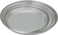 Tamamı alüminyum malzemeden imal edilen 34 cm pizza pişirme tavası, hafif yapısı ve yüksek ısı transferi ile enerji tasarrufu sağlar. Restoran, kafe ve pizzacıların yoğun kullanımına uygun, orijinal sanayi tipi yapısıyla mutfaktaki en büyük yardımcınız.
