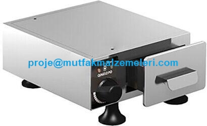 Tütsüleme Kiti:Tütsüleme kiti içine talaş konularak elektrikli kombi fırının içerisine yerleştirilir.Tütsüleme kitinin ebatları;230x355x120mm olup bu tütsüleme kiti restoranlarda otellerde gıda tütsüleme işlemlerinizi gerçekleştirebileceğiniz fırın içi y